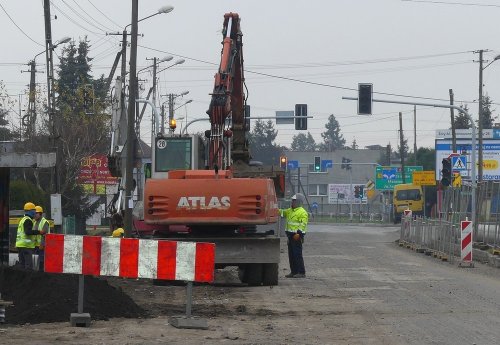 Zamknięta ul. Rybnicka na odcinku od sklepu meblowego PIK do skrzyżowania z ul. Plebiscytową